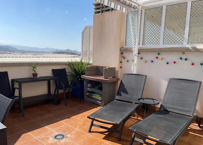 Stunning 3-Bed Apartment In Puerto De Mazarron