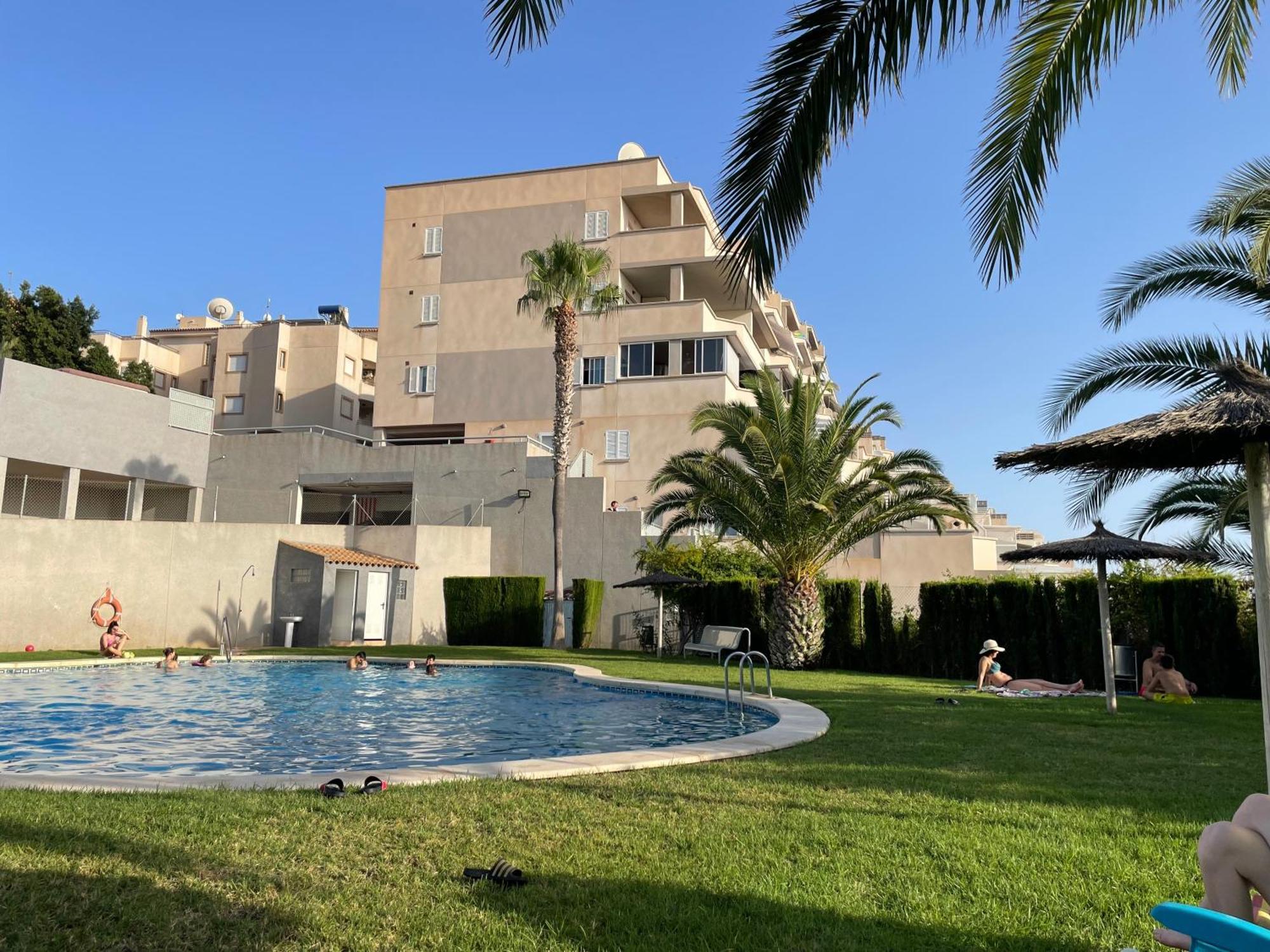 Apartment Stunning 3-bed In